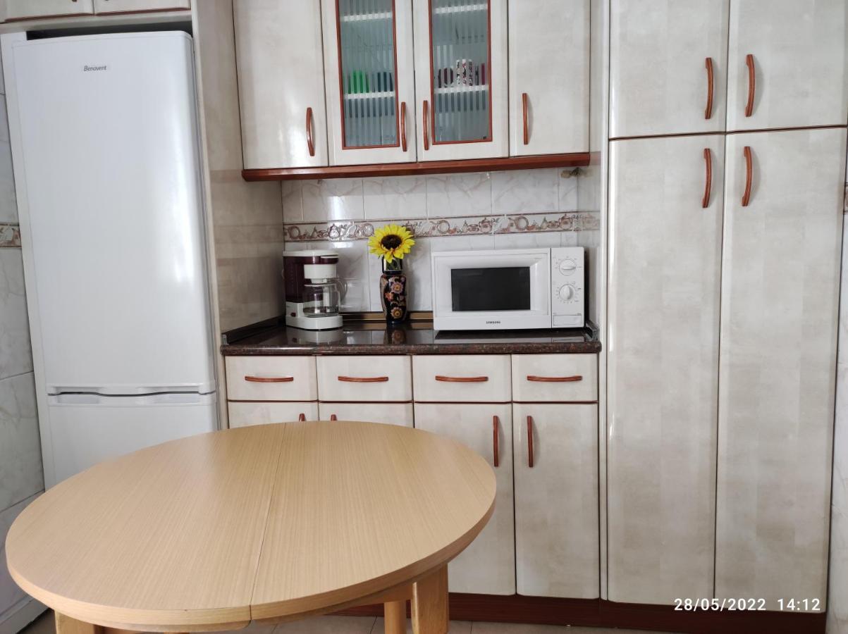 Acogedor Lägenhet Zaragoza Exteriör bild